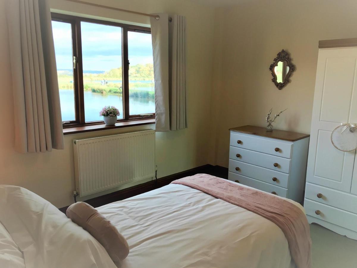 Bransford Farm Fishery & B & B 외부 사진