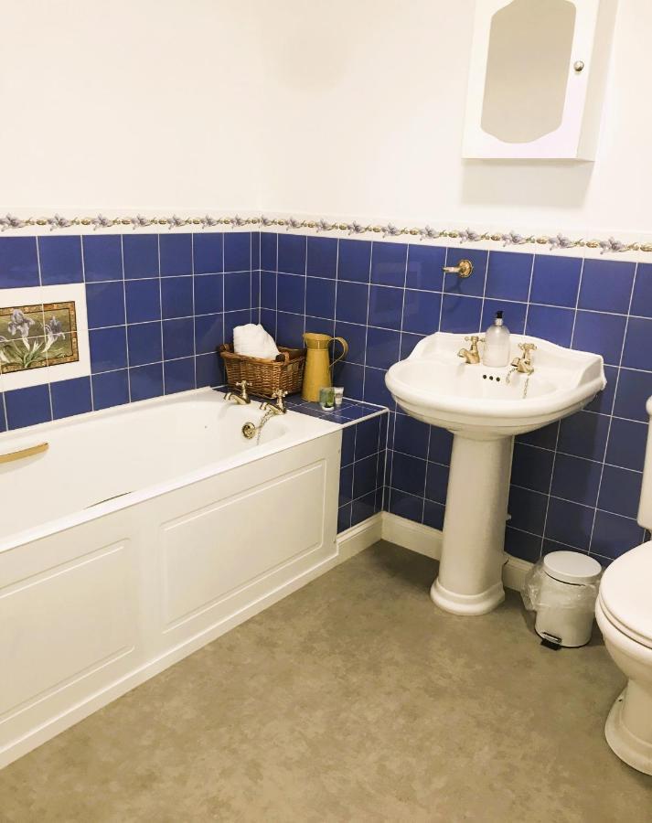 Bransford Farm Fishery & B & B 외부 사진