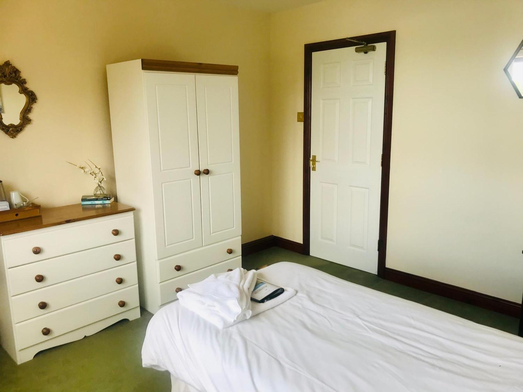 Bransford Farm Fishery & B & B 외부 사진